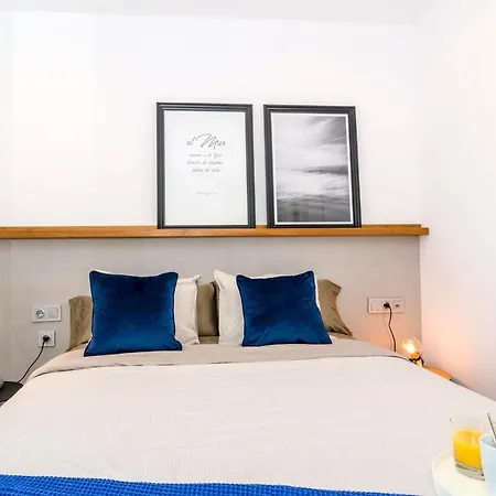 Spaces Sea View Oasis Apartment *