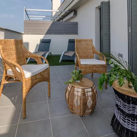 شقة Spaces Sea View Oasis سيدجيس